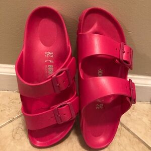 Birkenstock Arizona Eva Slide Sandal magenta Size 6-6 1/2
